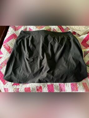 Black A-Line Skort size 2X